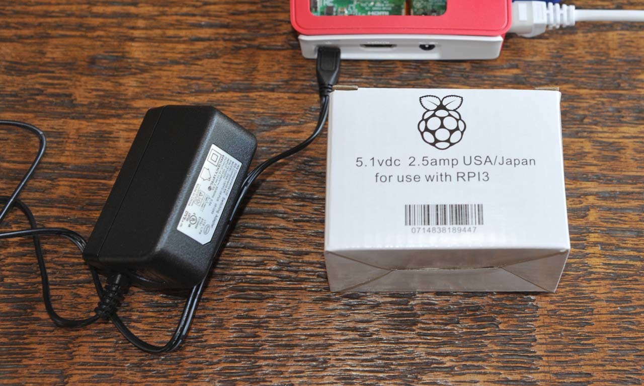 ラズベリーパイ（RaspberryPi） 3（B） 用の RS純正電源